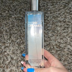 lovely dreamer bath and body works spray